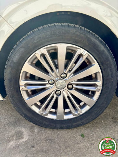 Peugeot 208 BlueHDi 100 Stop&Start 5 porte Allure (19)