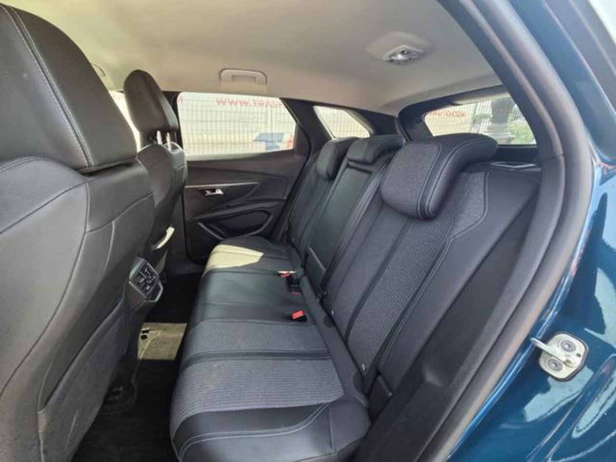 Peugeot 3008 BlueHDi 130 S&S EAT8 Allure Pack (12)