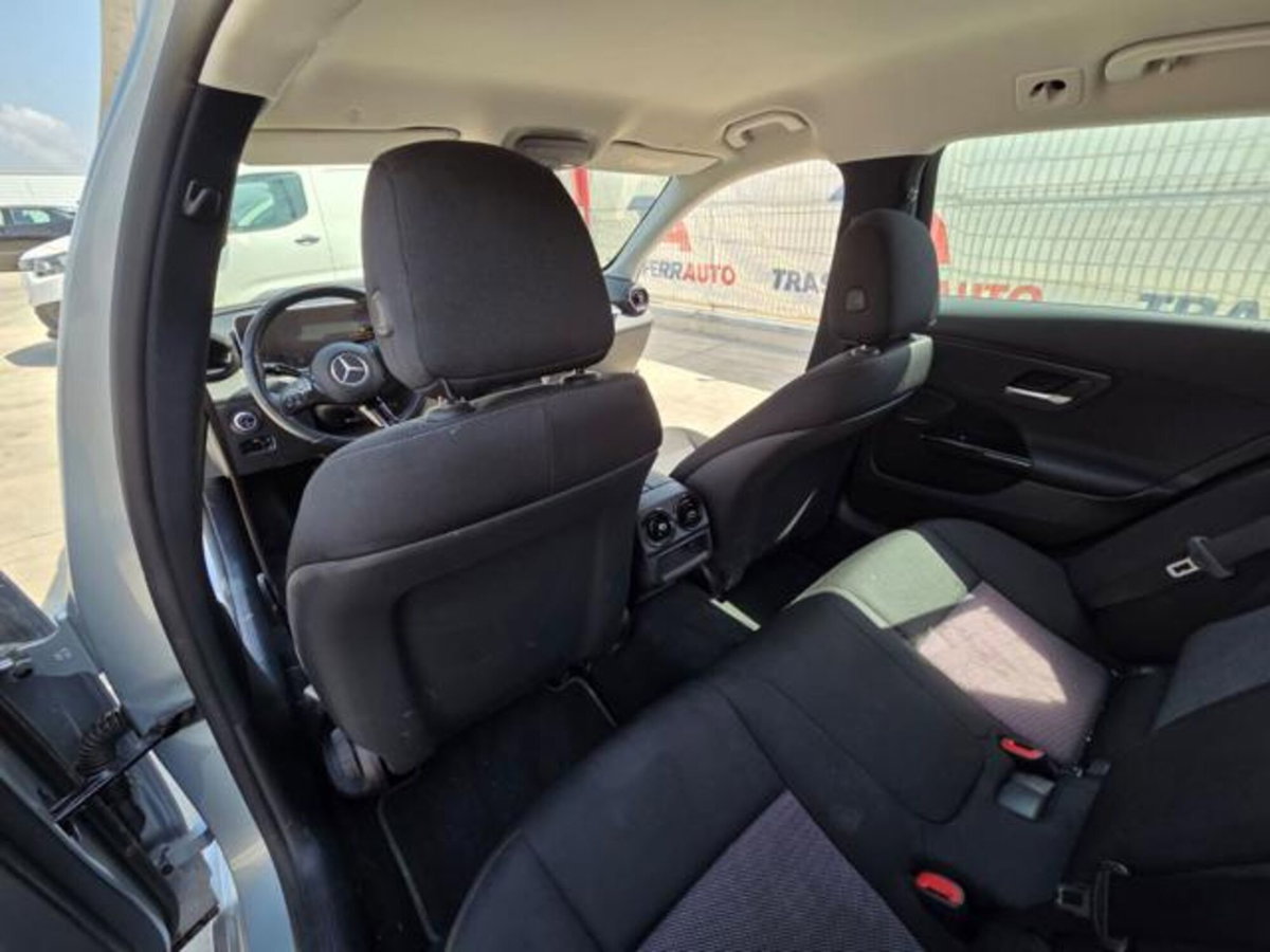 Mercedes-Benz Classe C Station Wagon 200 d Mild hybrid Business (10)