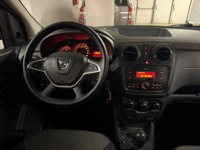 Dacia Lodgy Stepway 1.6 110CV GPL 7 posti (9)