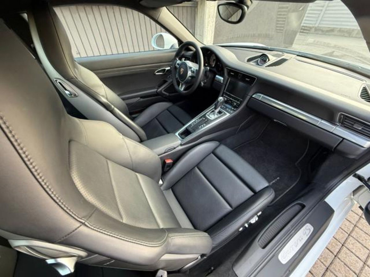 Porsche 911 Coupé 3.8 Carrera 4S (14)