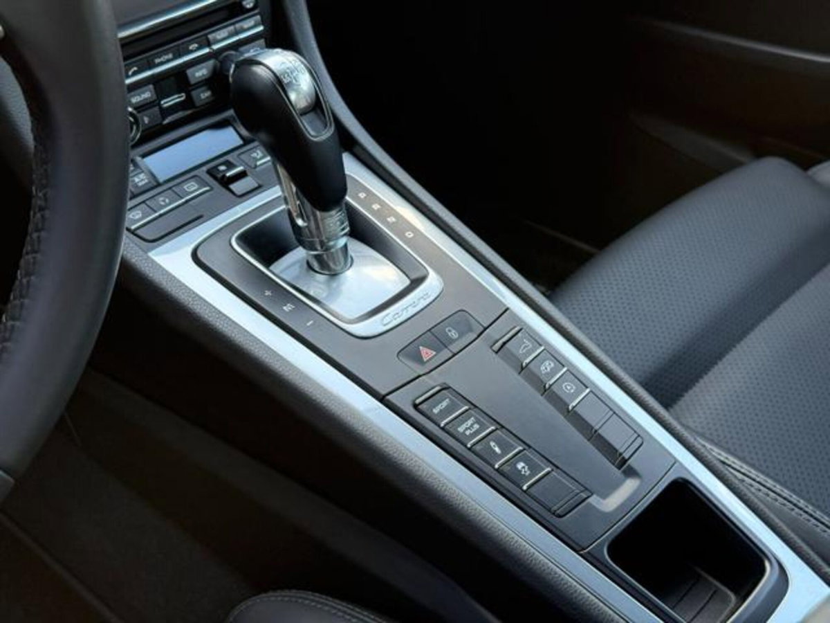 Porsche 911 Coupé 3.8 Carrera 4S (16)