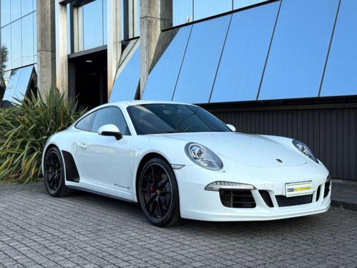 Porsche 911 Coupé 3.8 Carrera 4S (4)