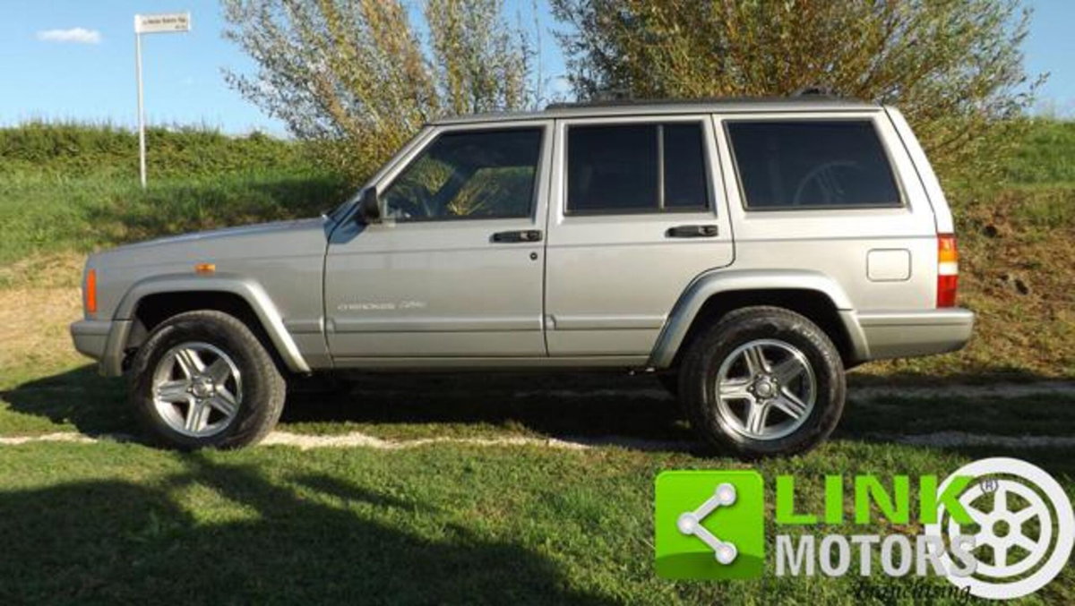 Jeep Cherokee TD 5 porte Command-Trac Classic (12)