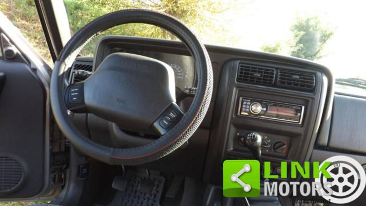 Jeep Cherokee TD 5 porte Command-Trac Classic (20)