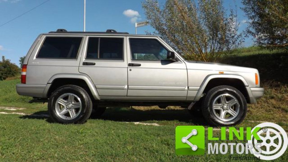 Jeep Cherokee TD 5 porte Command-Trac Classic (3)