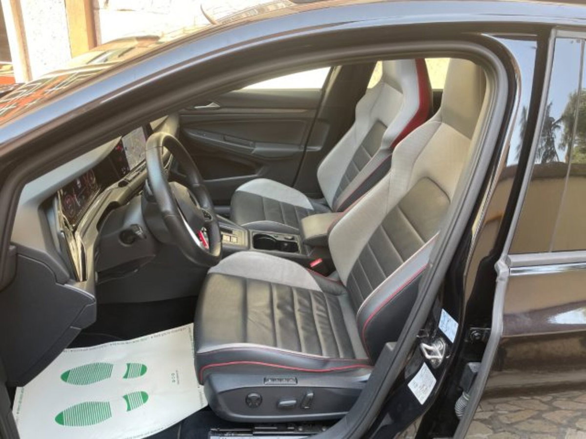 Volkswagen Golf 2.0 TSI GTI DSG (10)
