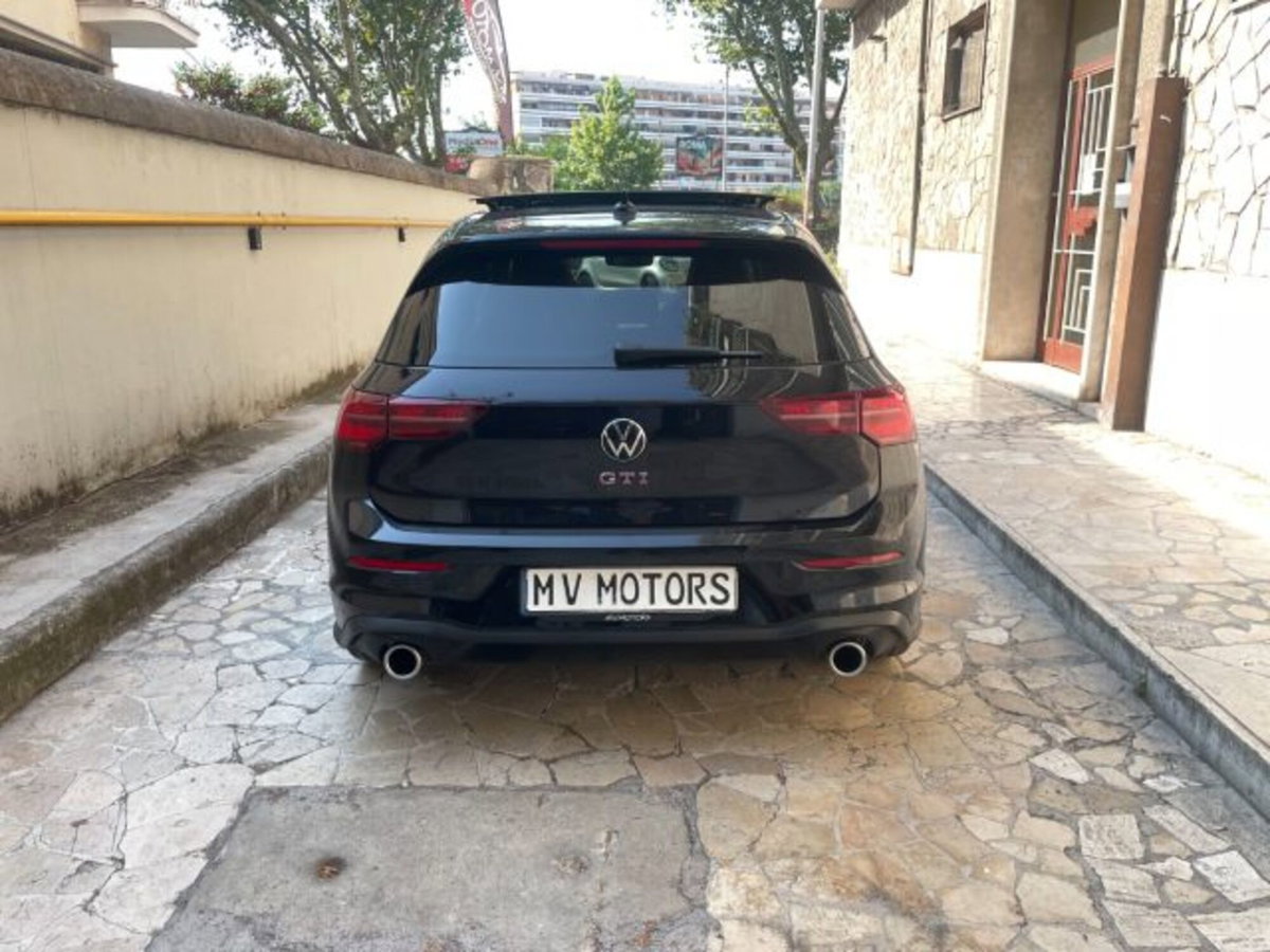 Volkswagen Golf 2.0 TSI GTI DSG (5)