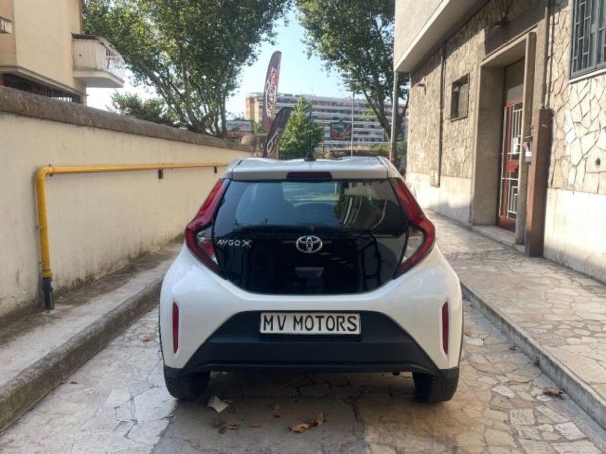 Toyota Aygo X 1.0 Active 72cv (5)