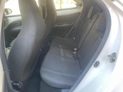Toyota Aygo X 1.0 Active 72cv (7)