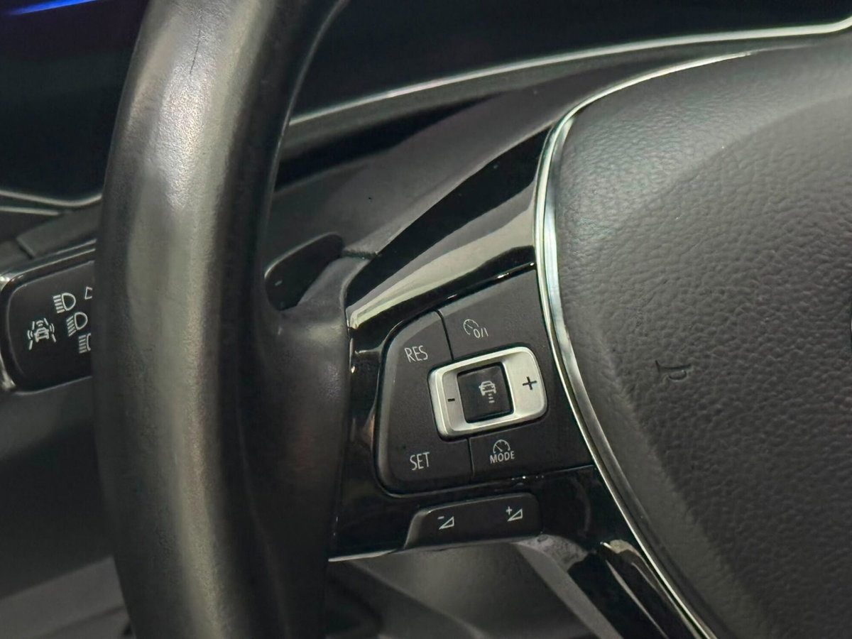 Volkswagen T-Roc 2.0 TDI SCR 4MOTION Advanced BlueMotion Technology (11)
