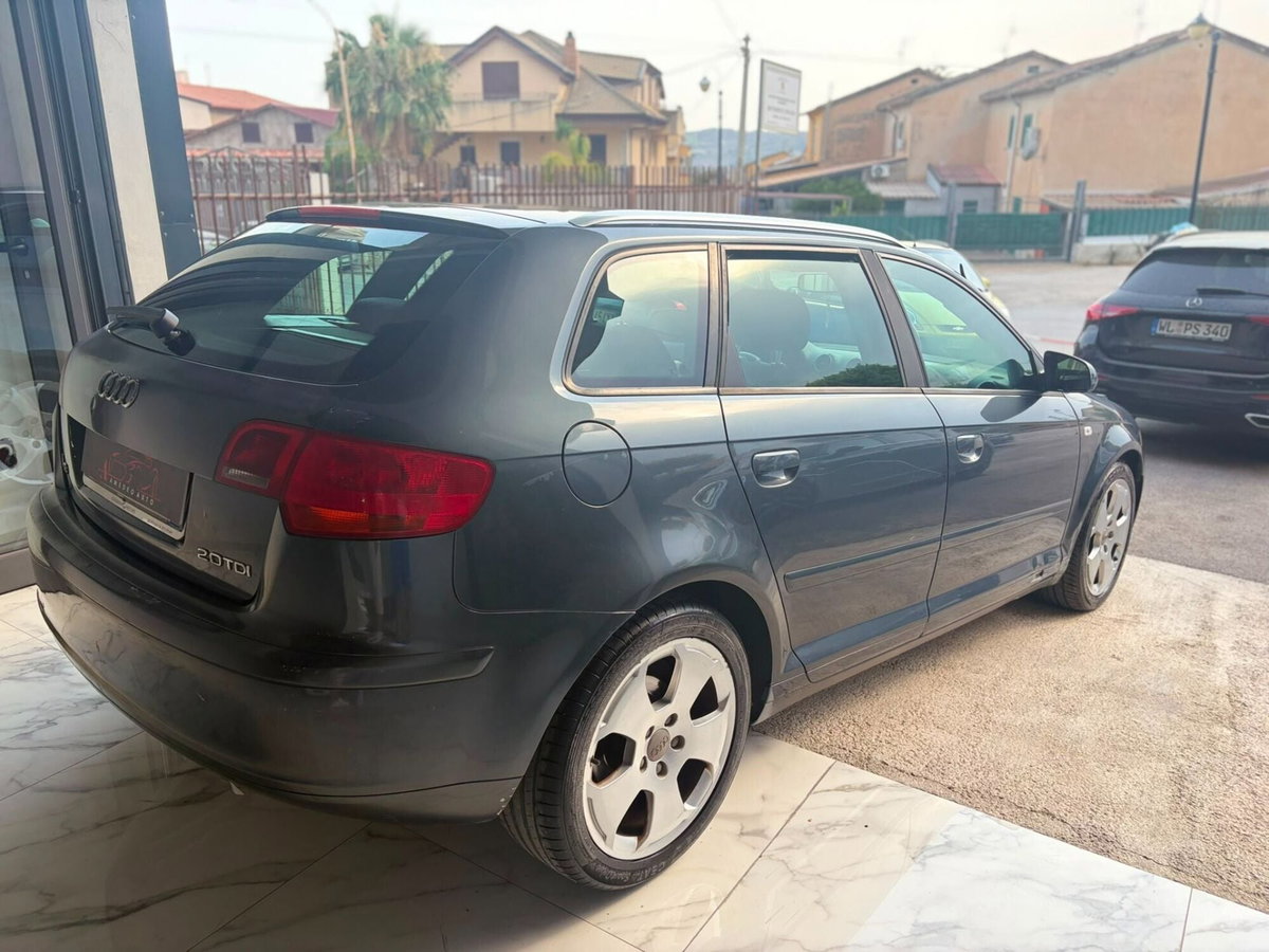 Audi A3 2.0 16V TDI Ambition (2)