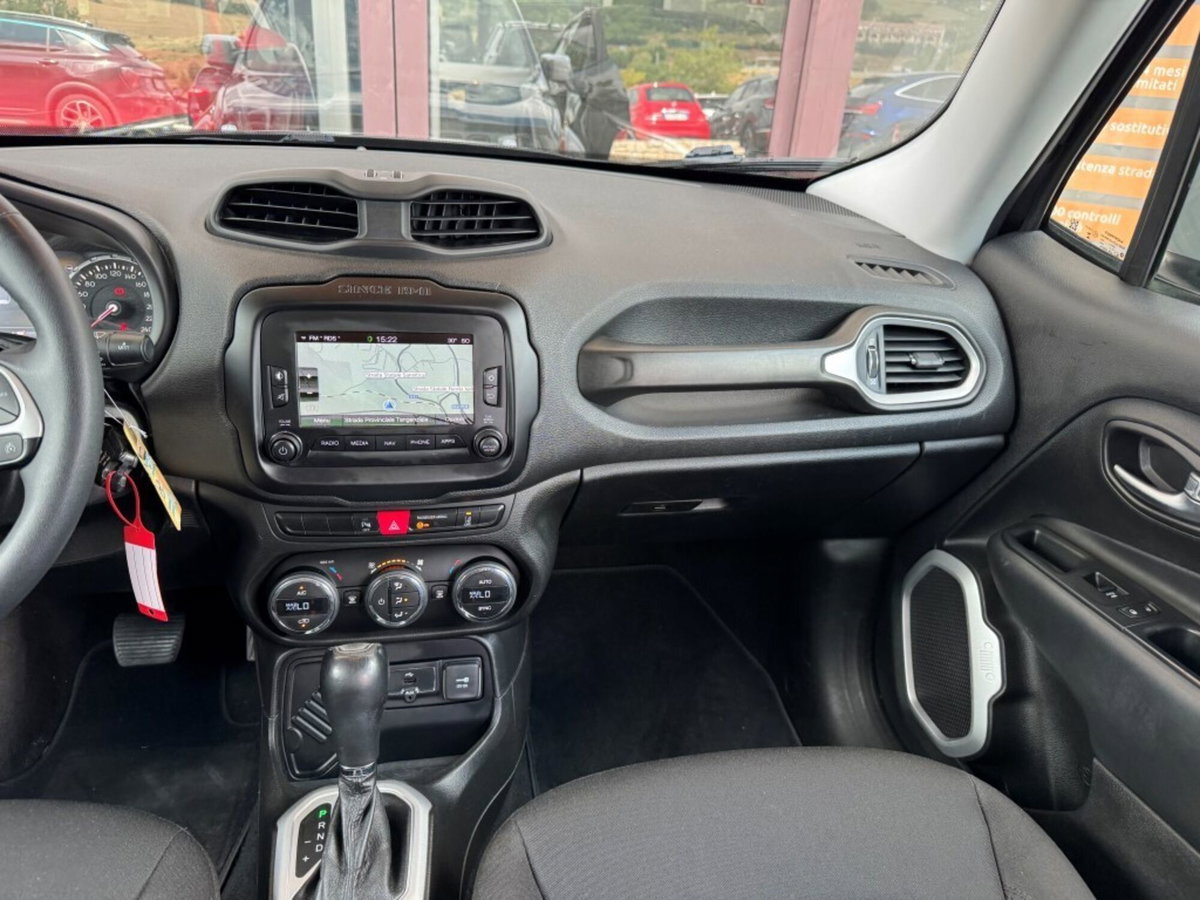 Jeep Renegade 1.6 Mjt DDCT 120 CV Limited (18)