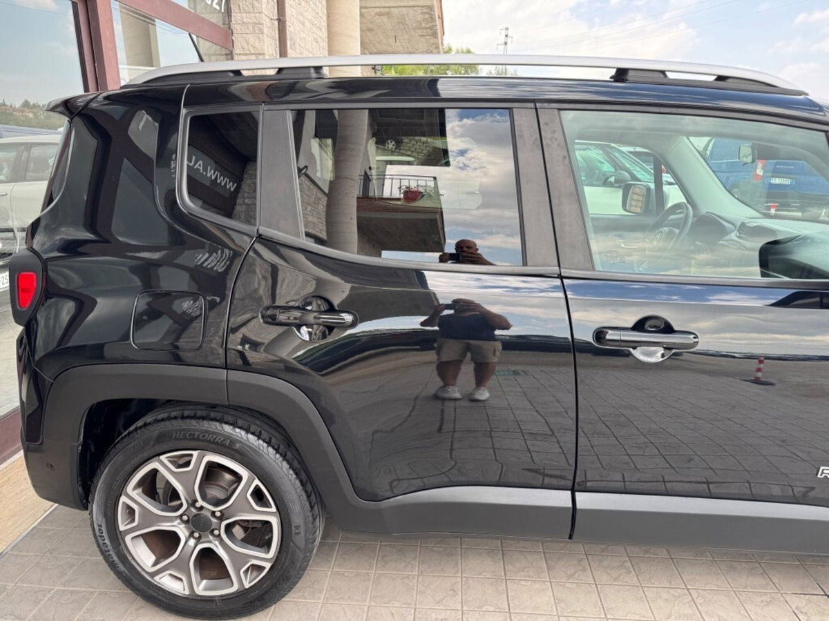 Jeep Renegade 1.6 Mjt DDCT 120 CV Limited (6)