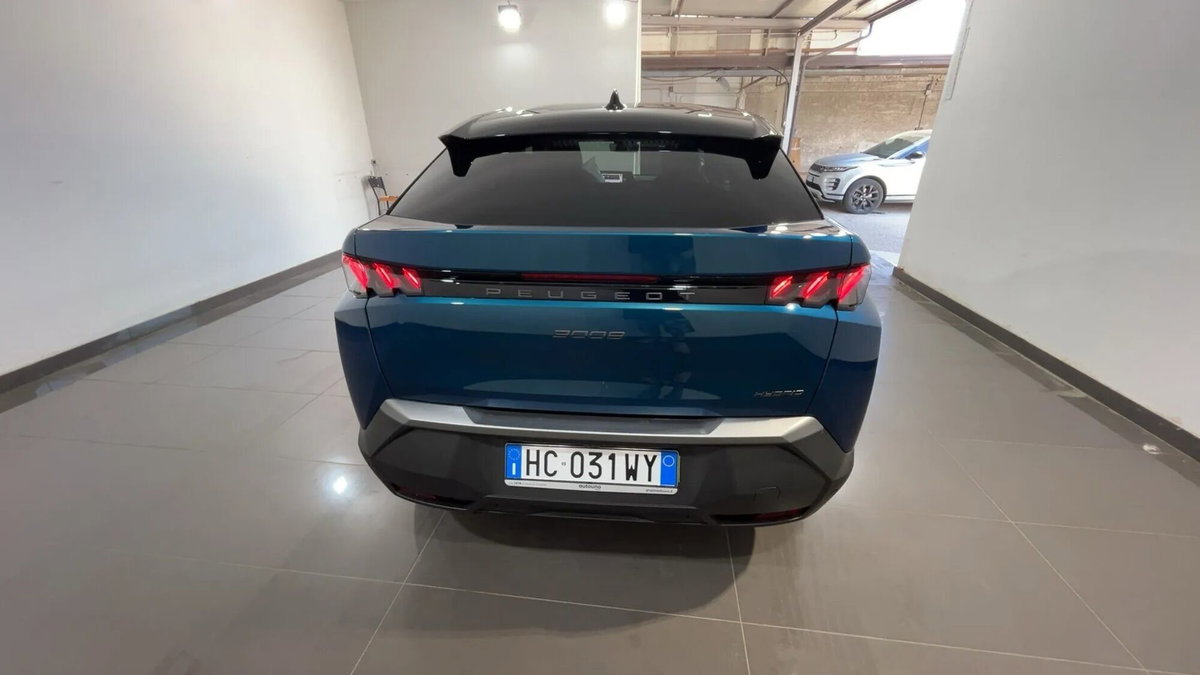 Peugeot 3008 1.2 hybrid GT Exclusive 145cv e-dcs6 (5)