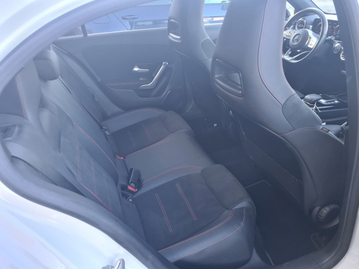Mercedes-Benz Classe A 250 e Automatic EQ-Power Premium (10)