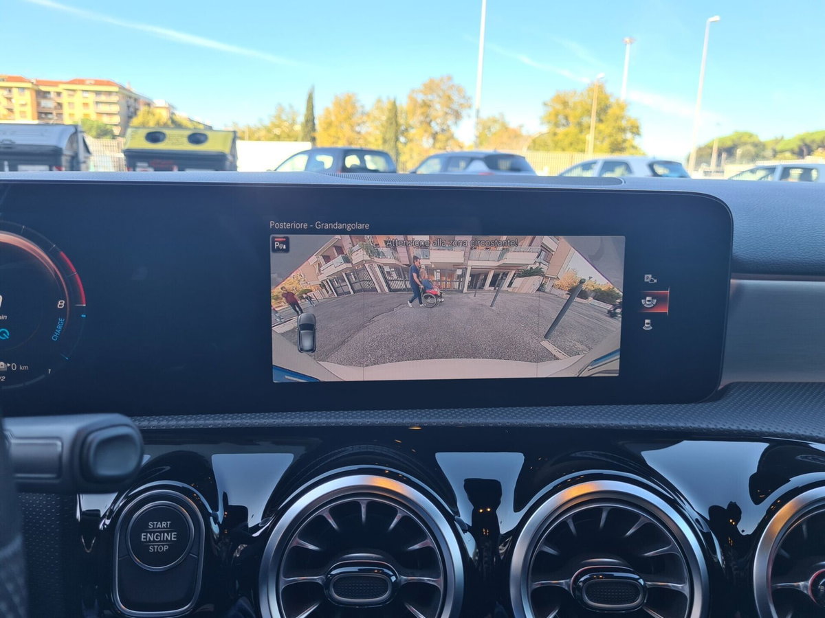 Mercedes-Benz Classe A 250 e Automatic EQ-Power Premium (14)