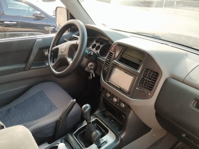 Mitsubishi Pajero 2.5 TDI 3p. GLX (10)