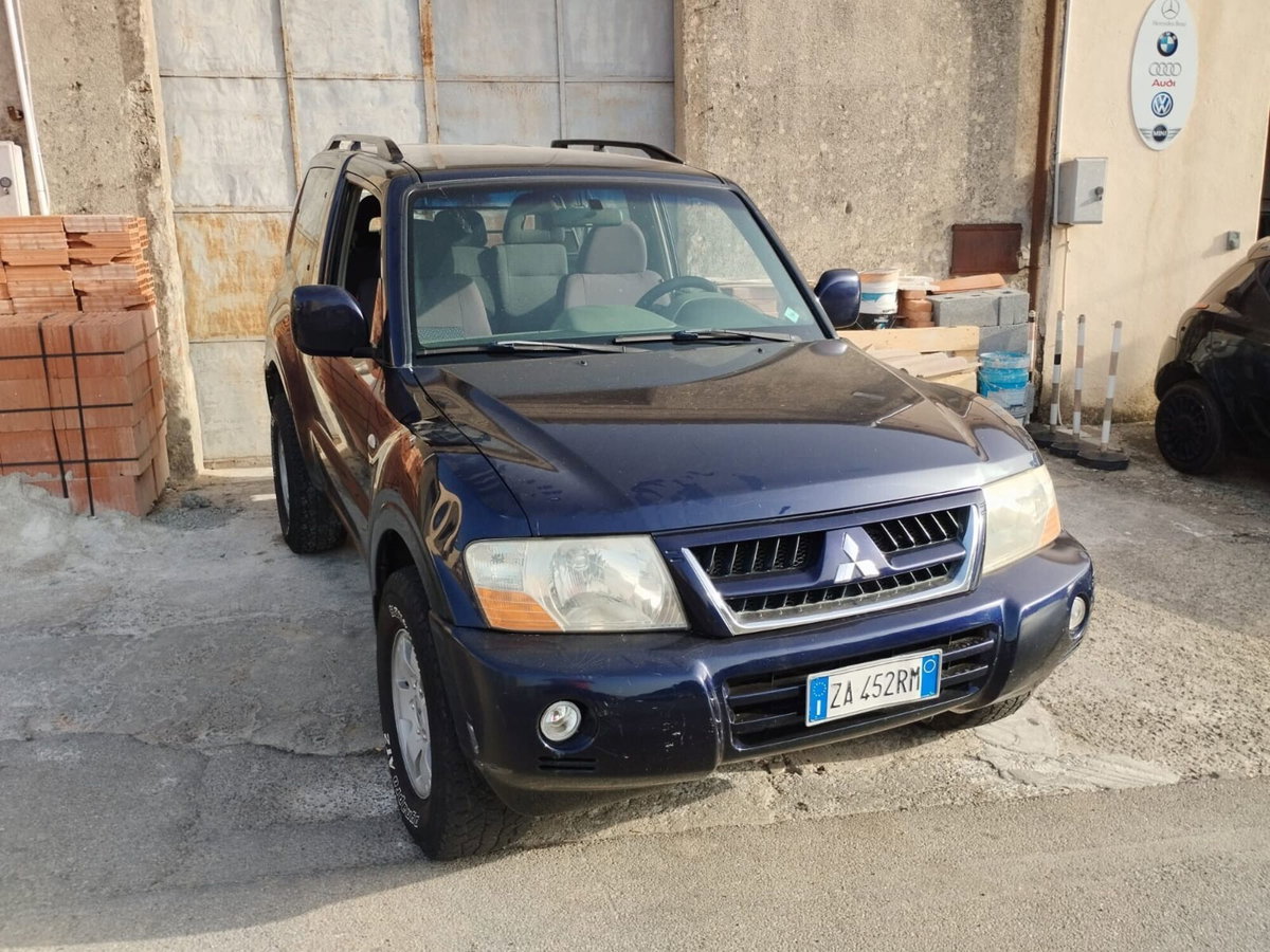 Mitsubishi Pajero 2.5 TDI 3p. GLX (13)