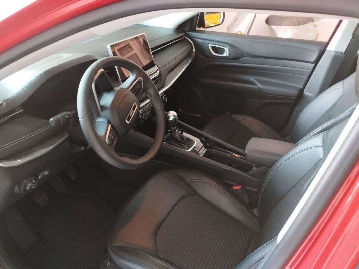 Jeep Compass 1.6 Multijet II 2WD Limited (2)