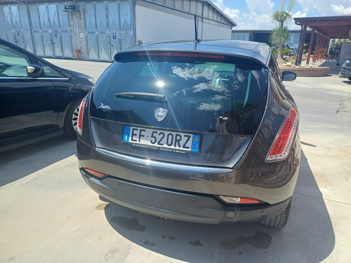 Lancia Delta 2.0 MJT DPF Platino (3)
