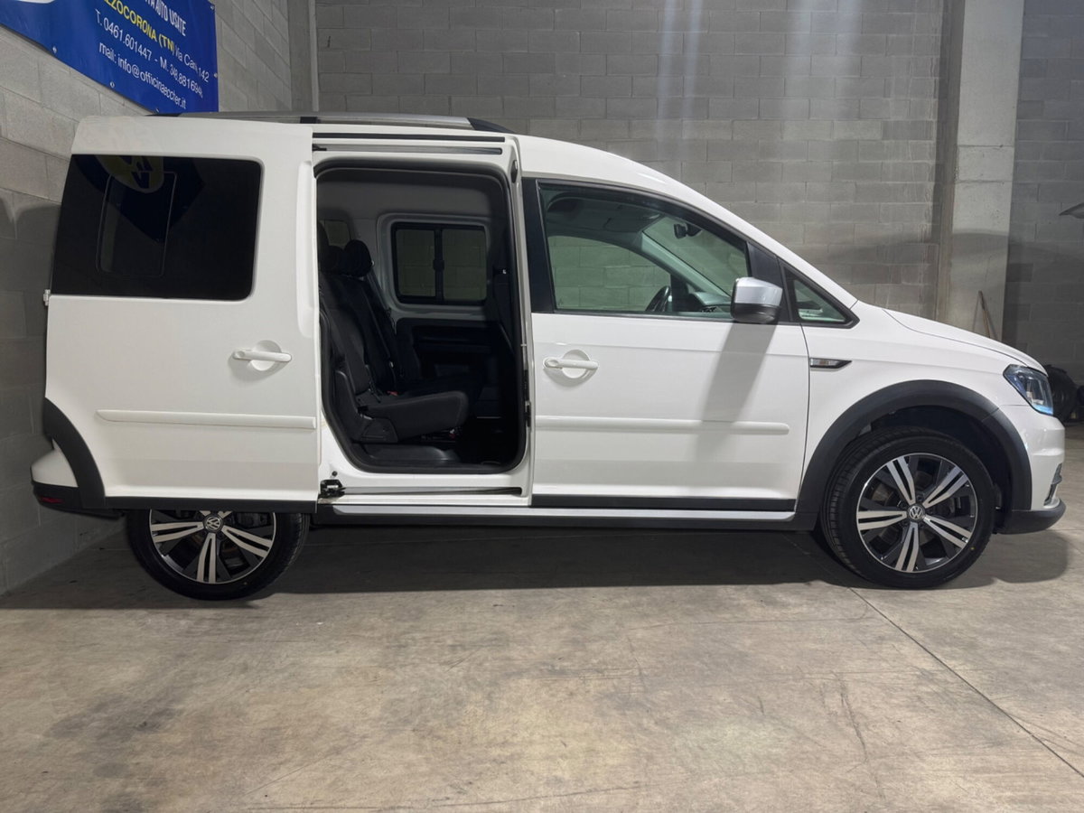 Volkswagen Caddy 2.0 TDI 122 CV 4MOTION Alltrack (10)