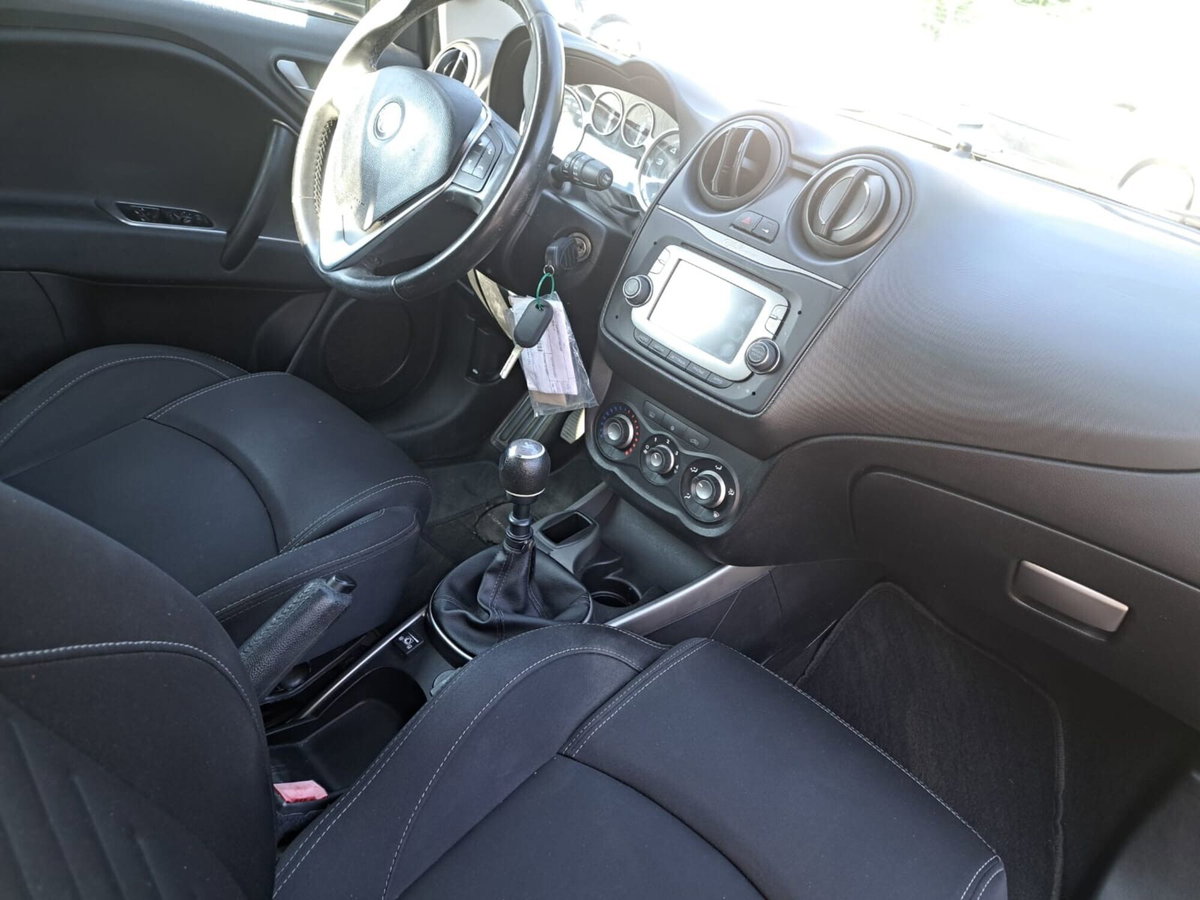 Alfa Romeo MiTo 1.4 T 120 CV GPL Distinctive (17)