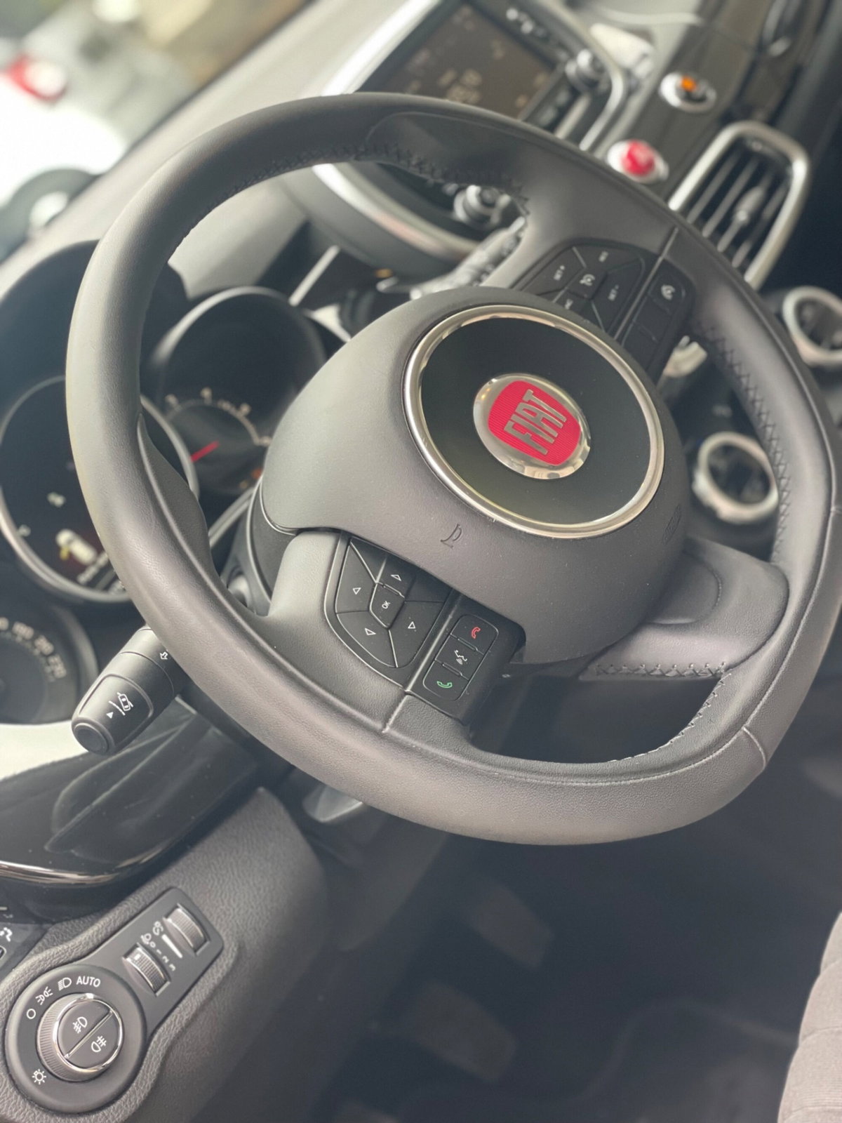 Fiat 500X 1.6 MultiJet 120 CV Lounge (9)