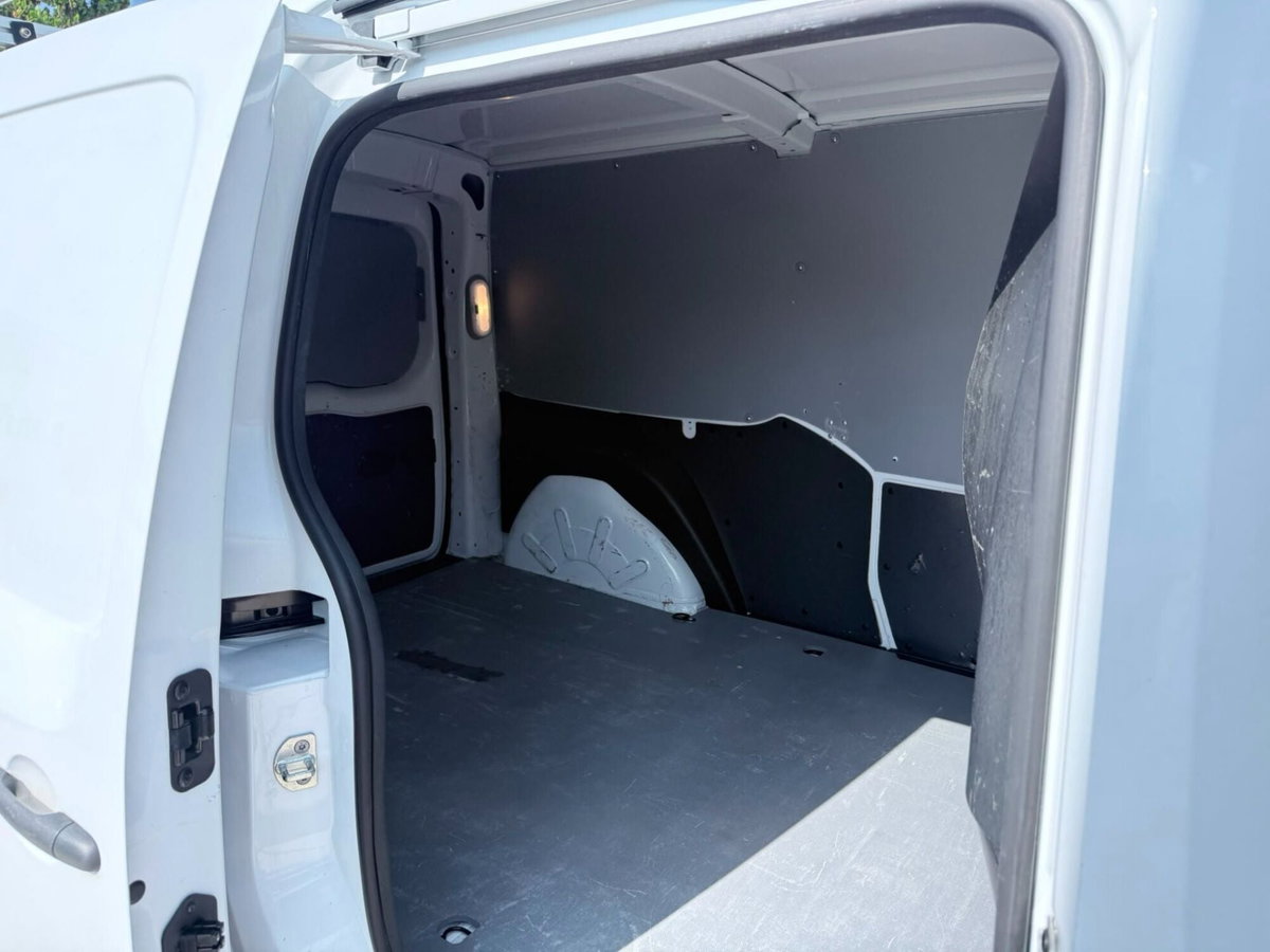 Renault Kangoo Blue dCi 115CV Express Maxi Combi Ice Plus (12)