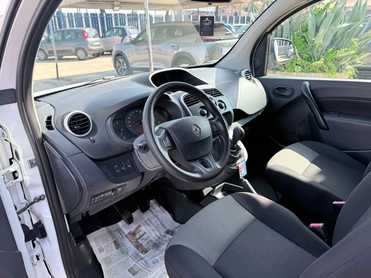 Renault Kangoo Blue dCi 115CV Express Maxi Combi Ice Plus (13)