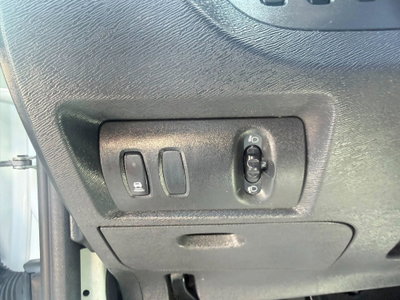 Renault Kangoo Blue dCi 115CV Express Maxi Combi Ice Plus (17)