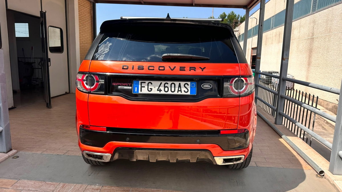 Land Rover Discovery Sport 2.0 TD4 180 CV HSE Luxury (4)