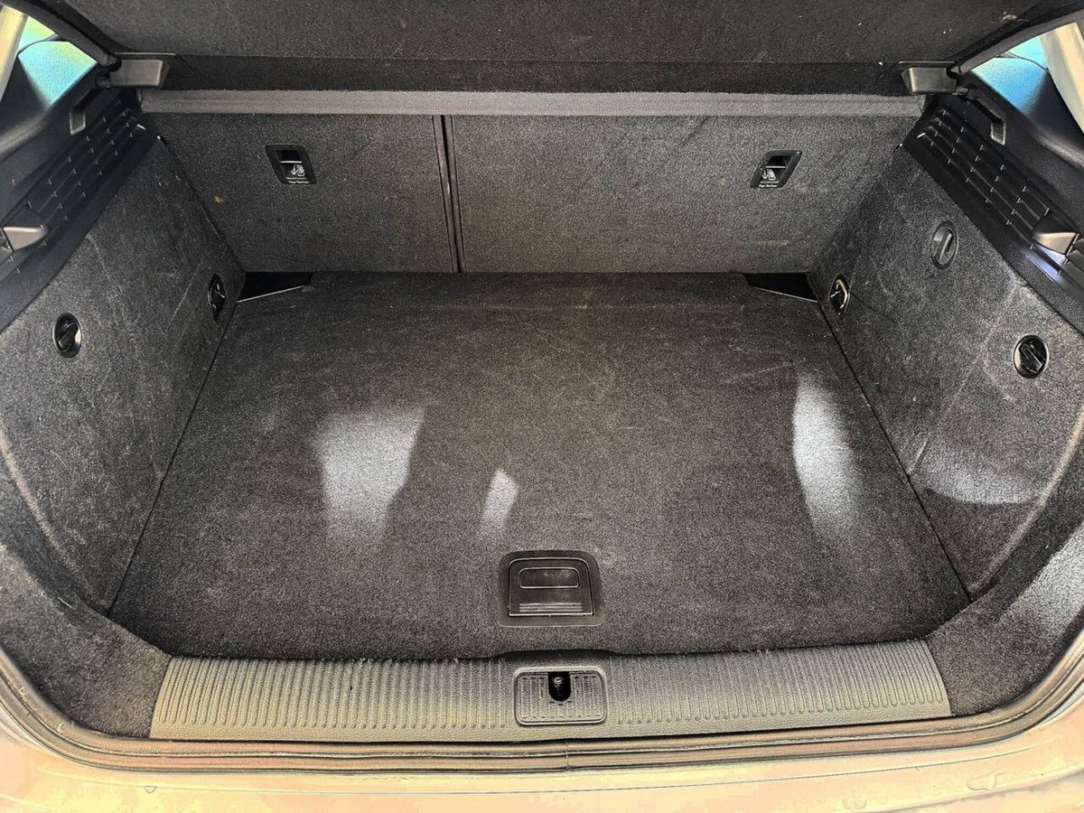 Audi A3 1.6 TDI 116 CV S tronic Sport (14)