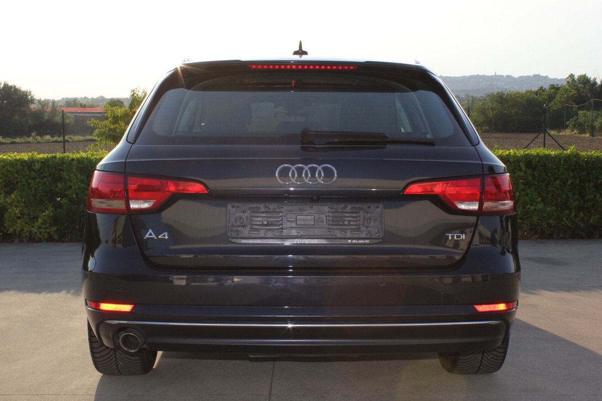 Audi A4 Avant 2.0 TDI 150 CV ultra S tronic Business (6)