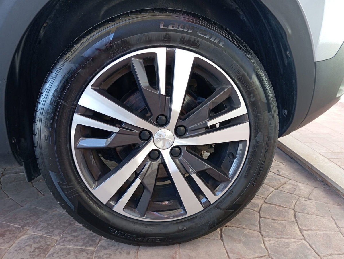 Peugeot 3008 BlueHDi 130 S&S EAT8 Allure Pack (13)