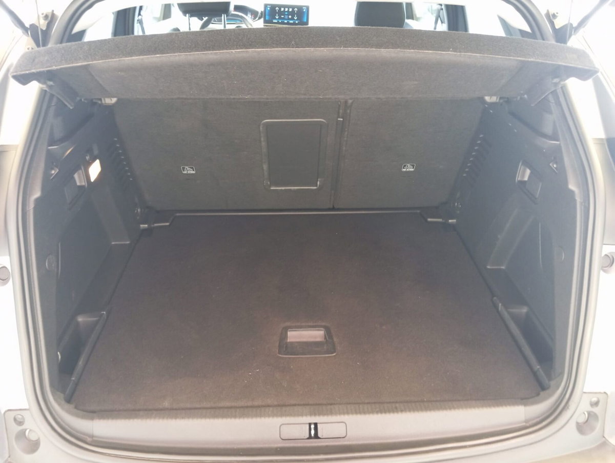 Peugeot 3008 BlueHDi 130 S&S EAT8 Allure Pack (14)