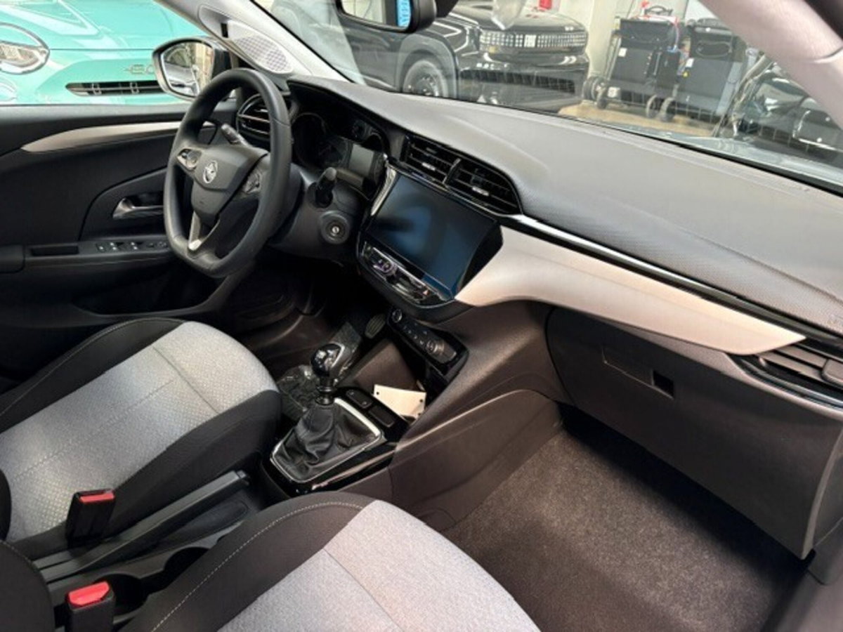Opel Corsa 1.2 100 CV Edition (3)