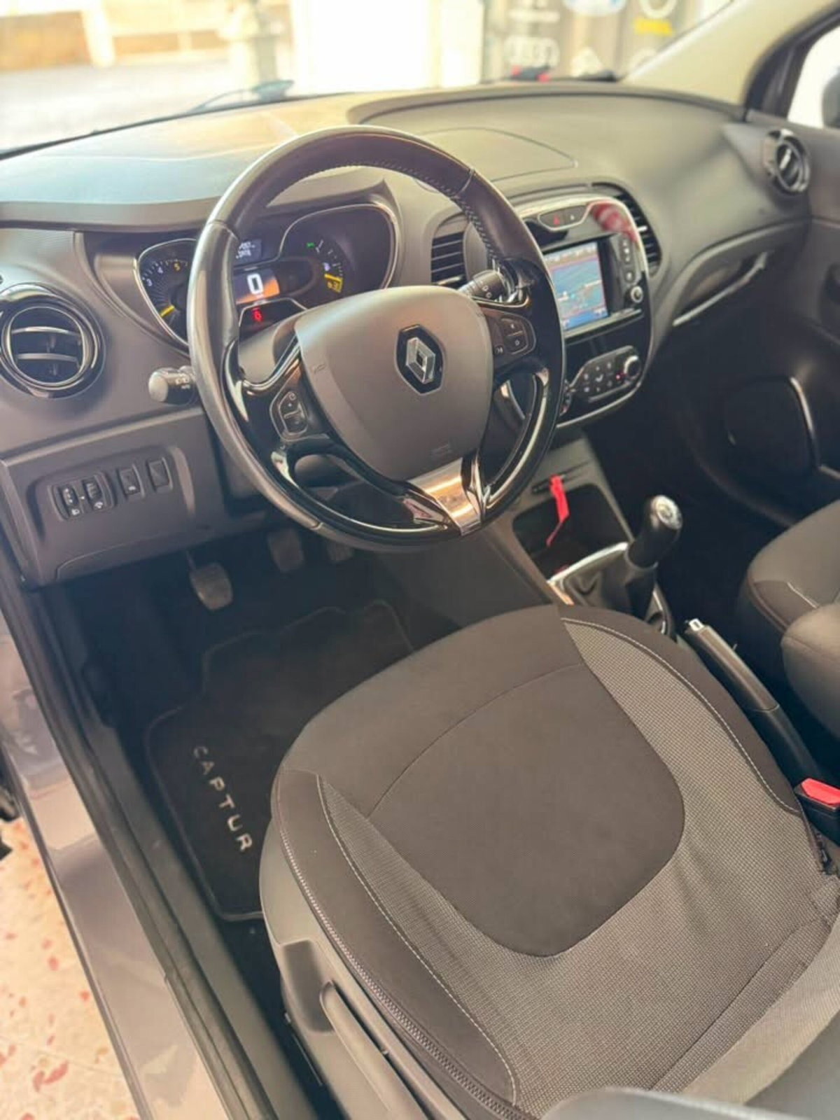 Renault Captur 1.5 dCi 8V 90 CV Start&Stop Energy R-Link (9)