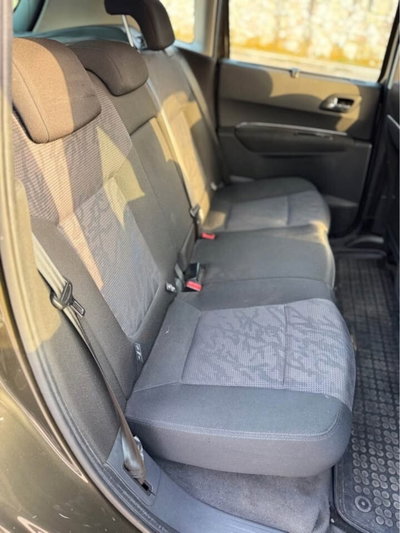 Peugeot 3008 1.6 HDi 110CV Business (12)