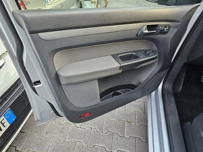Volkswagen Touran 1.4 TSI Comfortline EcoFuel (4)