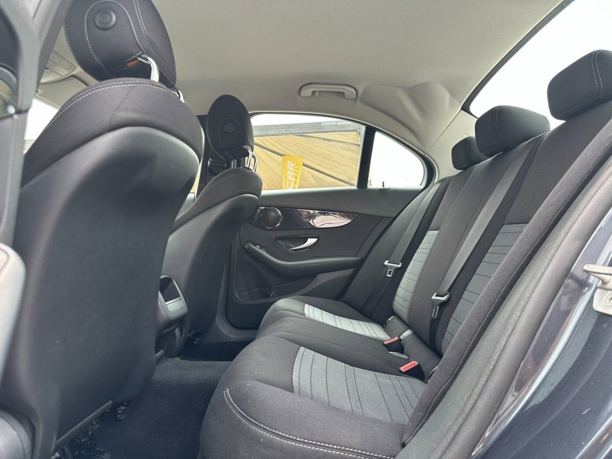 Mercedes-Benz Classe C 180 d Auto Executive (15)