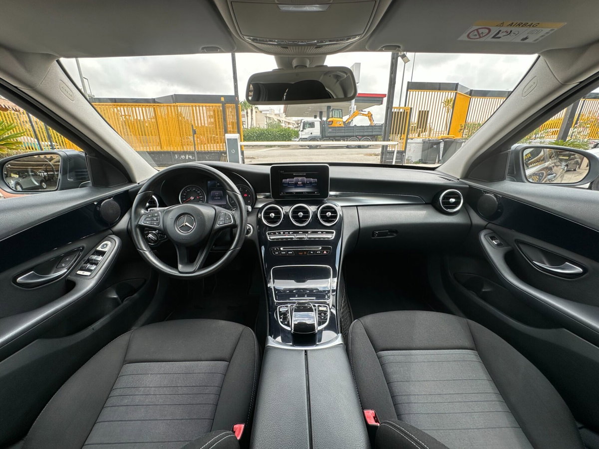 Mercedes-Benz Classe C 180 d Auto Executive (16)