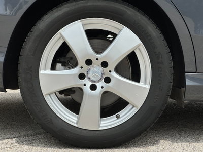 Mercedes-Benz Classe C 180 d Auto Executive (9)