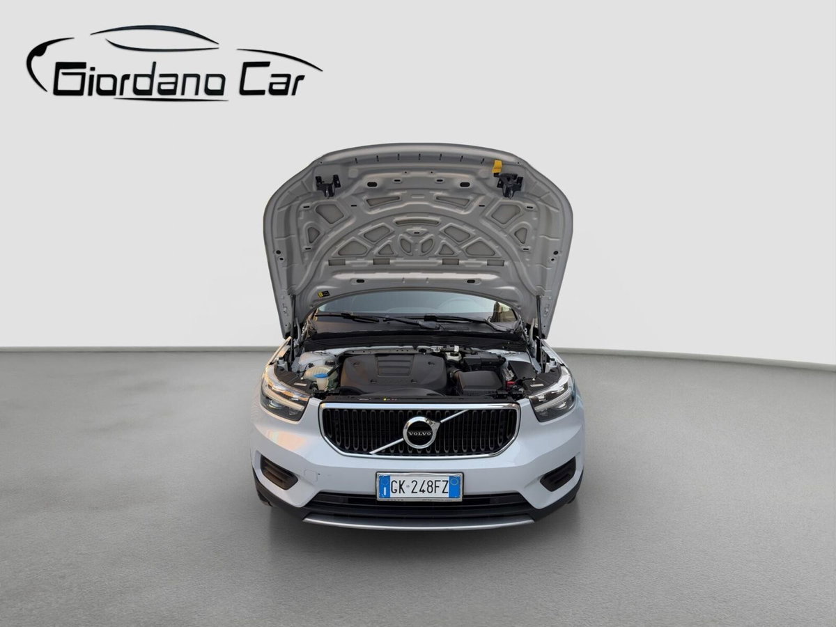 Volvo XC40 T3 Momentum Pro (4)