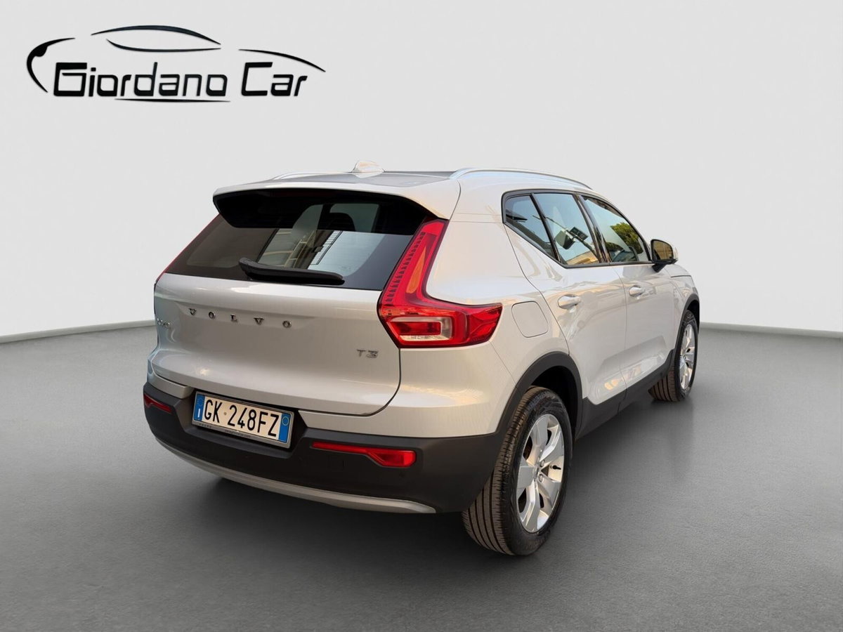 Volvo XC40 T3 Momentum Pro (7)