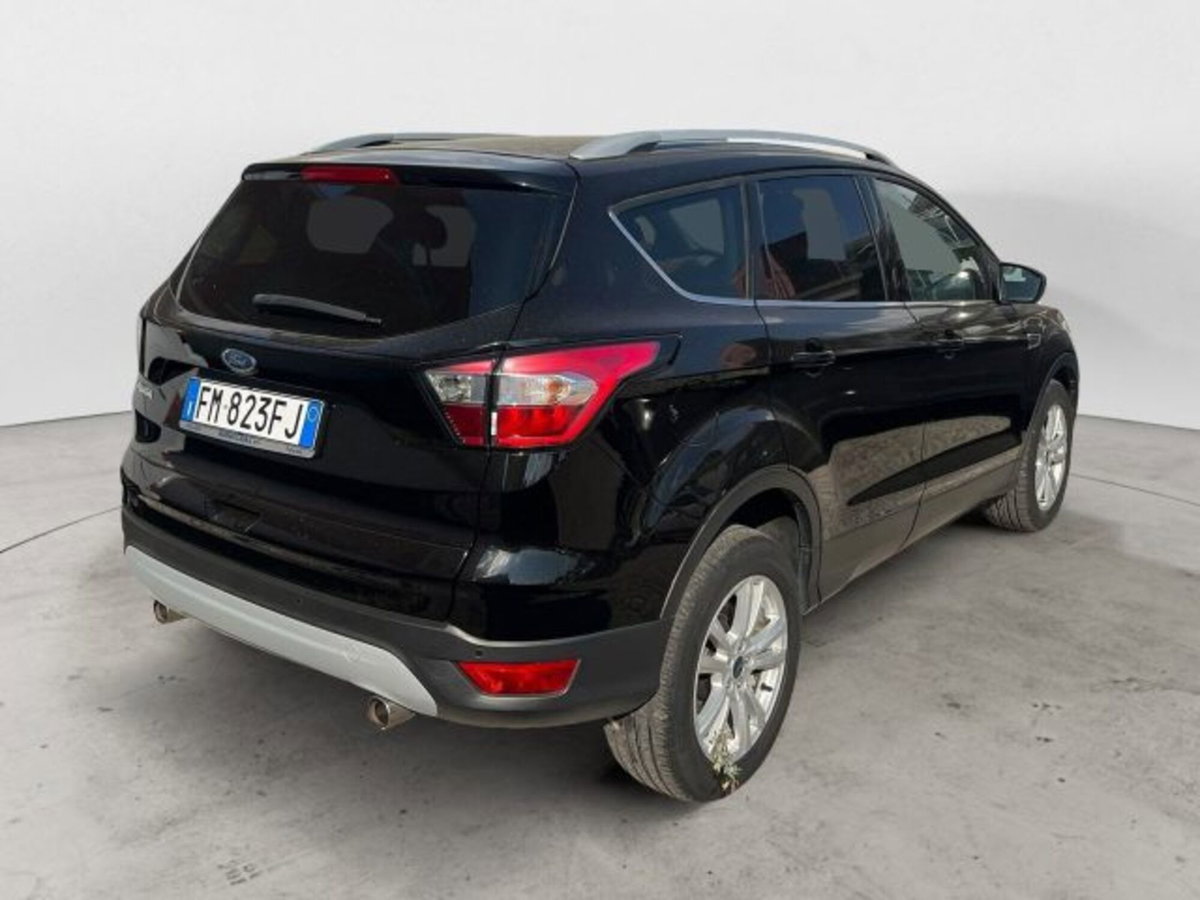 Ford Kuga 1.5 TDCI 120 CV S&S 2WD Titanium Business (3)