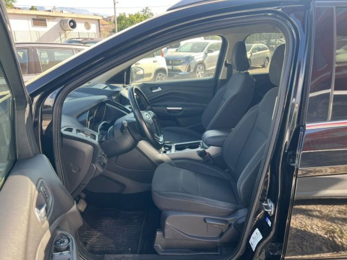 Ford Kuga 1.5 TDCI 120 CV S&S 2WD Titanium Business (6)