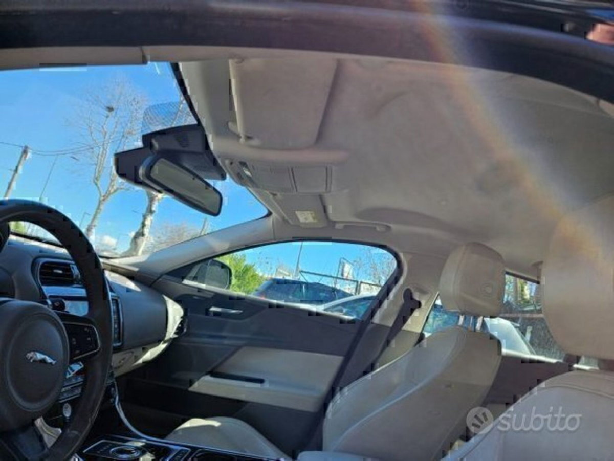 Jaguar XE 2.0 D 180 CV aut. R-Sport (16)
