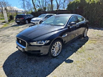 Jaguar XE 2.0 D 180 CV aut. R-Sport (2)