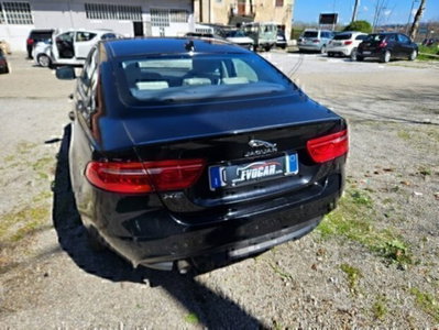 Jaguar XE 2.0 D 180 CV aut. R-Sport (7)